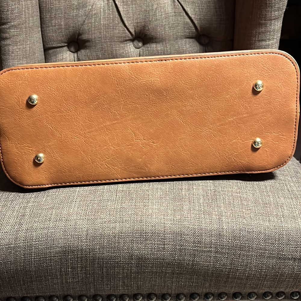 London Fog hand bag - Picture 5 of 13